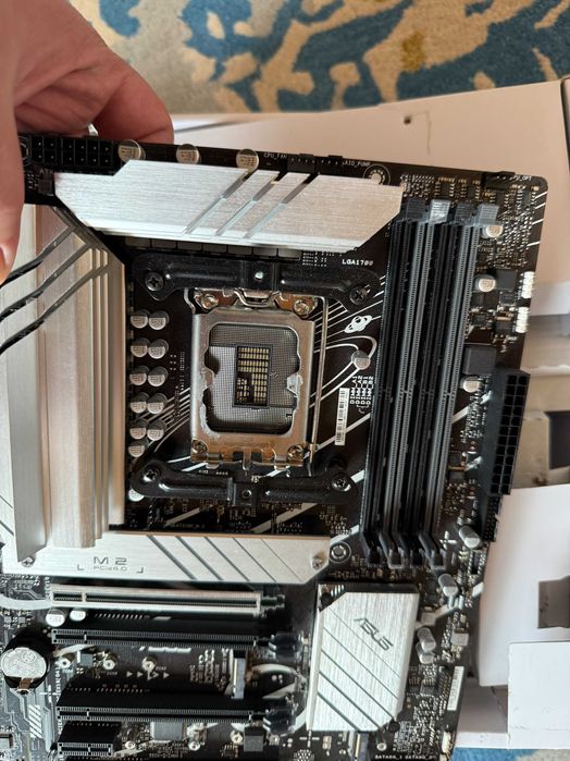 Lot retururi 8 placi de baza Z790 B760 H770 H670 B760M B660M