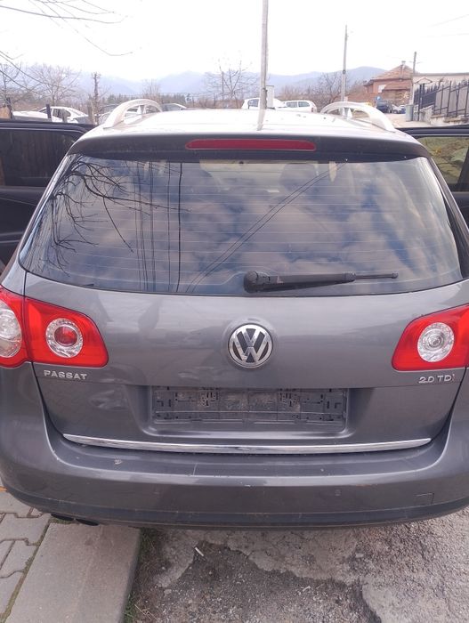 Продавам Volkswagen Passat b6 на части 2.0tdi 170 коня автоматик DSG