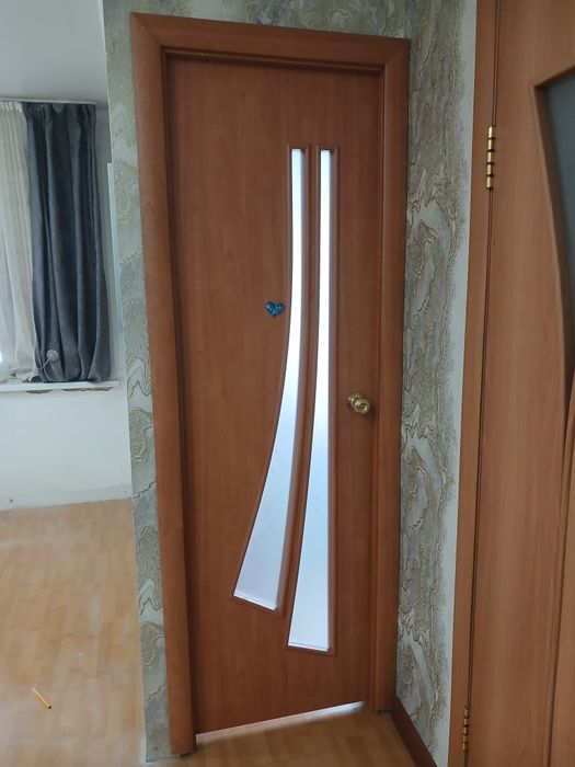 Двери межкомнатные,  б/у, дёшево