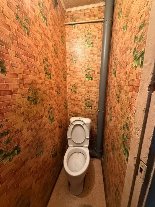 Продается двух комнатная квартира