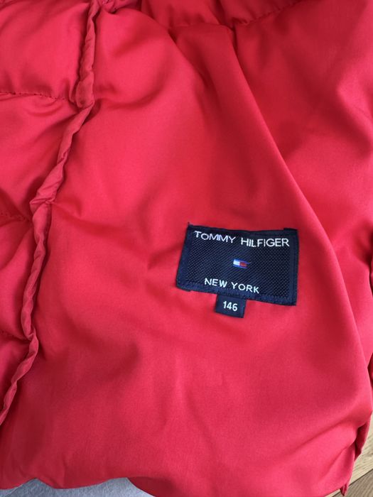 Елек Tommmy Hilfiger