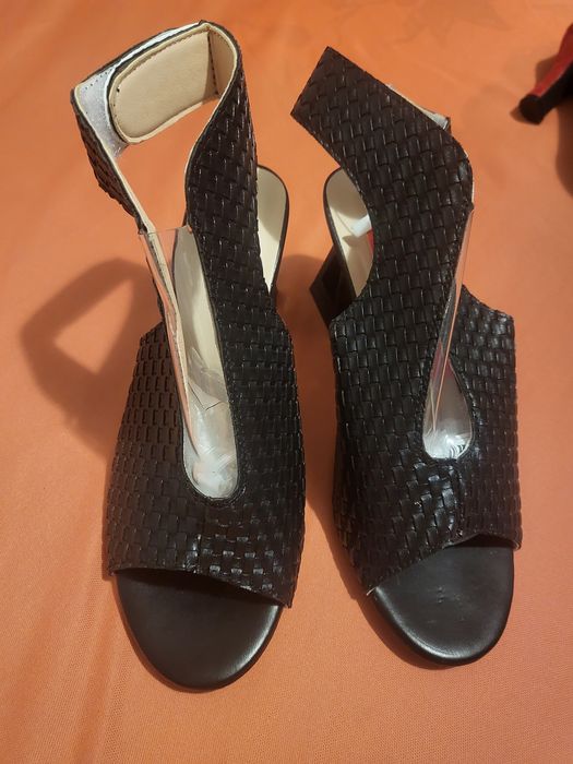 Sandale elegante negre marimea 39