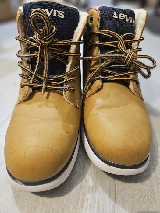 Bocanci Levi's marimea 39