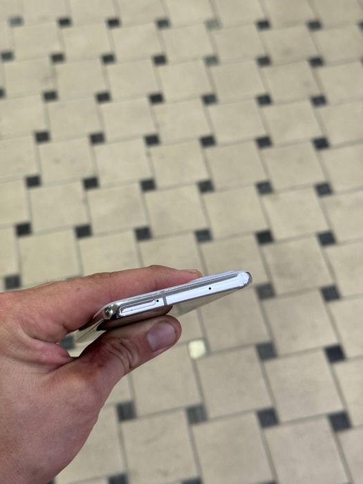 Samsung quantum a82 5G