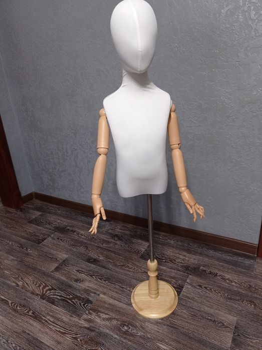 Манекен портновский детский .