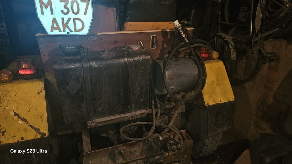 Продам трактор в отличном состоянии.