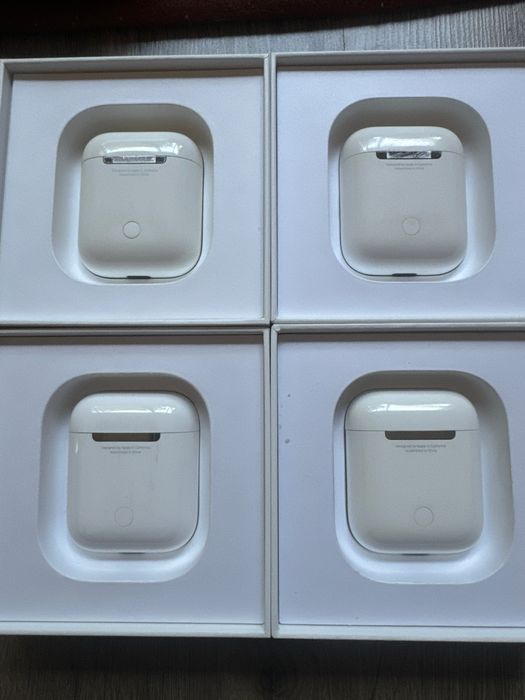 Airpods 2.1.2.2 кейс оригинал Возможно клик,Пайме.