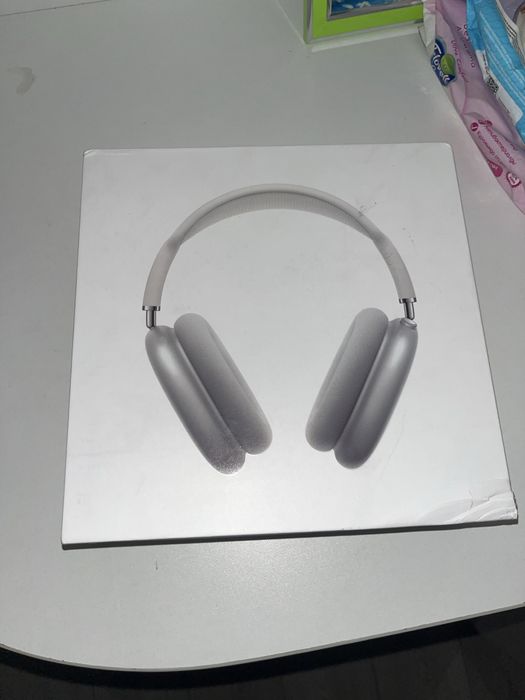 Продам Airpods max