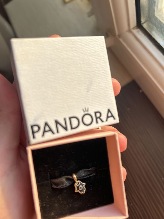 Висулка Pandora ME “Ръката на Фатима”