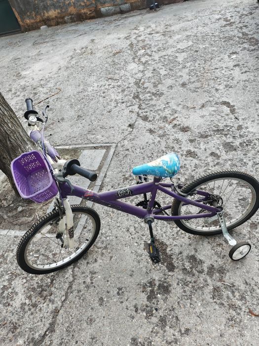 De vânzare bicicleta