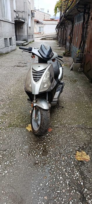 Скутер Китайски Баотиан