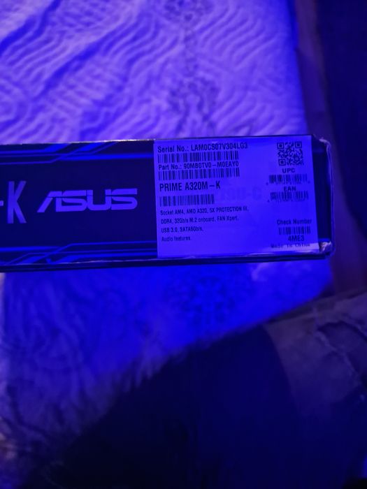 Placă de bază ASUS