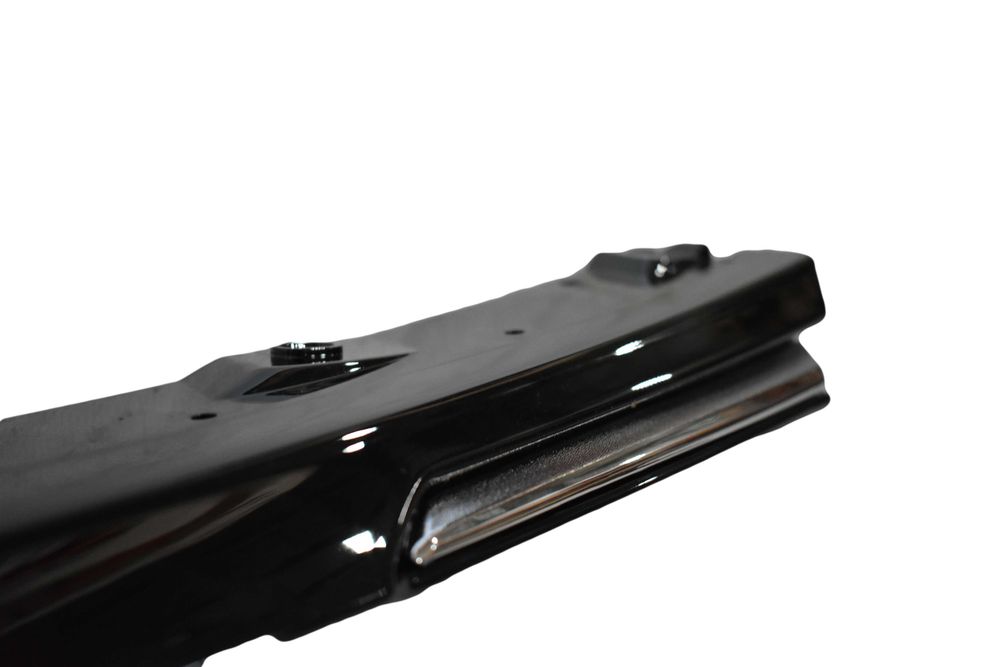 Решетка радиатора RAV4 16