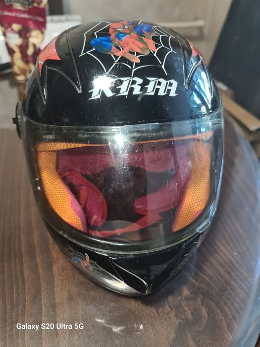 Детска каска  3 бр..