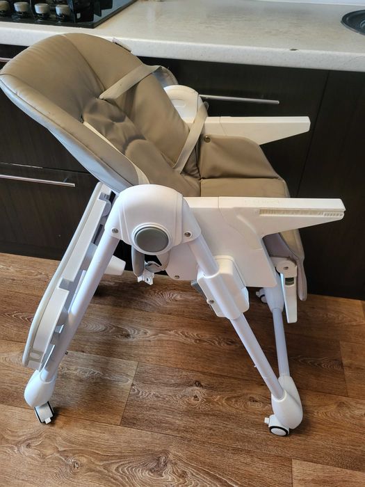 Стульчик для кормления.