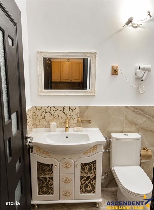 Ultracentral: Elegant nivel in vila, cu terasa, Centrul istoric, Braso