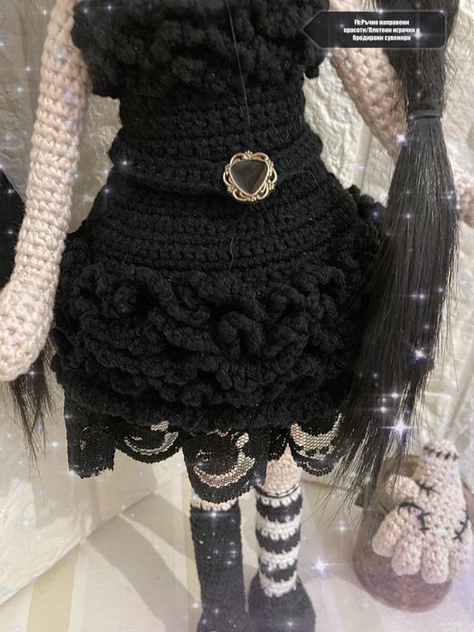 Кукла Уенздей Адамс