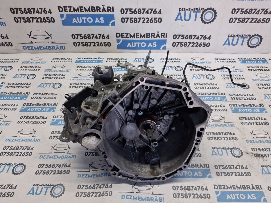 Cutie viteze manuala 6 + 1 trepte 1.5 dci Nissan Qashqai 2012