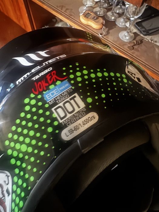 MT Targo Joker A1 Gloss Black Каска
