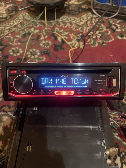 Продам автомагнитолу