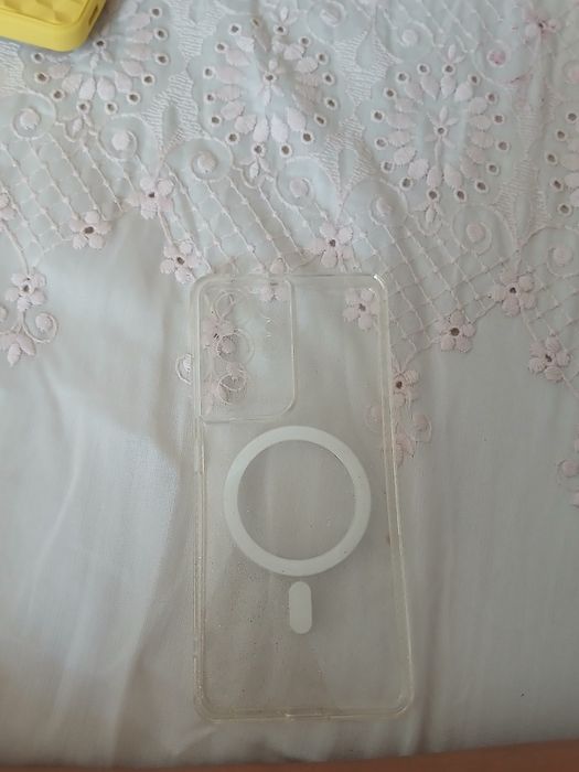 Husa de telefon folosita de o luna adaptare cu magnet