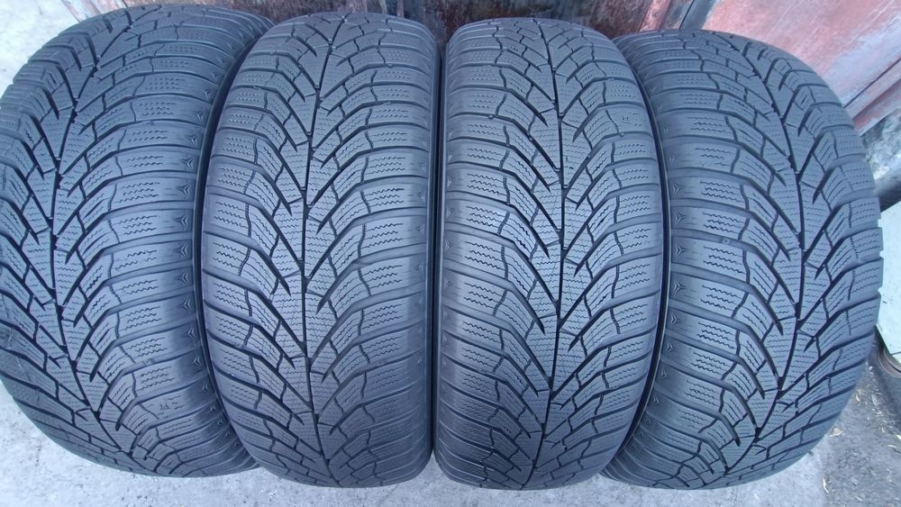 205/60/16 Kumho .