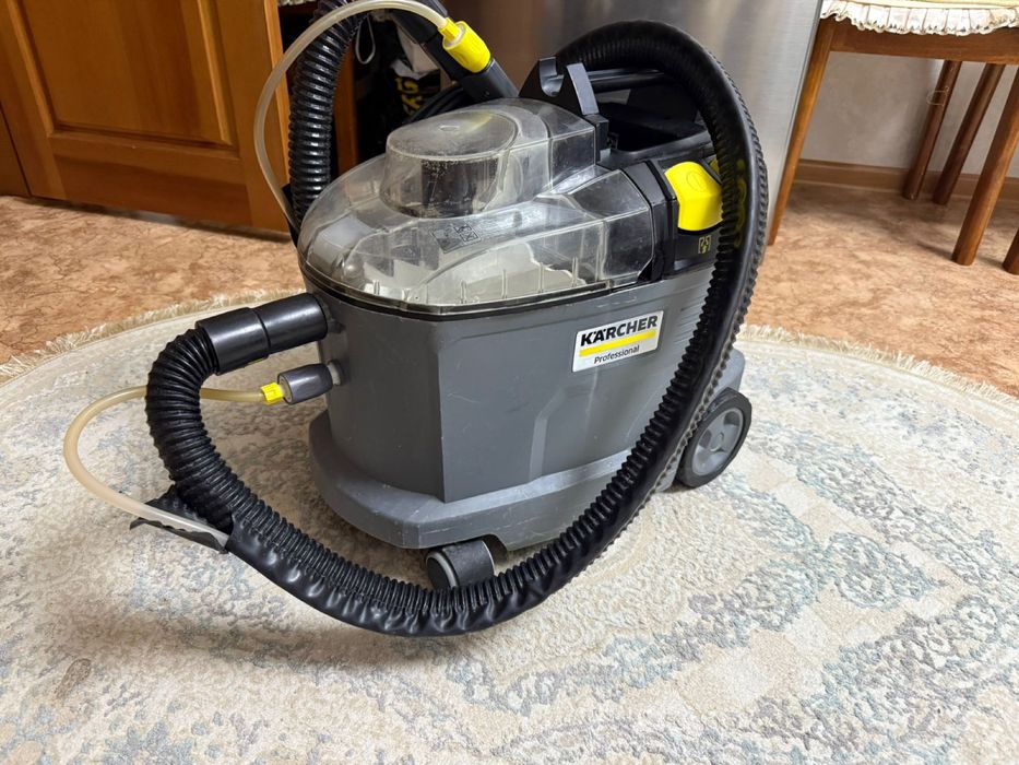 Продам моющий пылесос Karcher для химчистки
