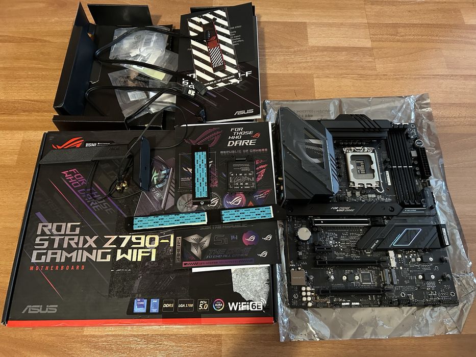 Asus Rog Strix Z790-F Gaming Wifi + i5 - 14600KF
