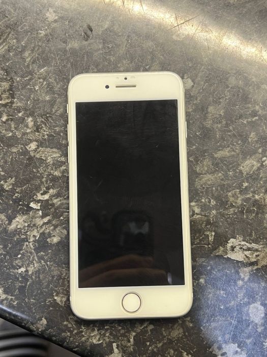 Айфон 7,без гарантий