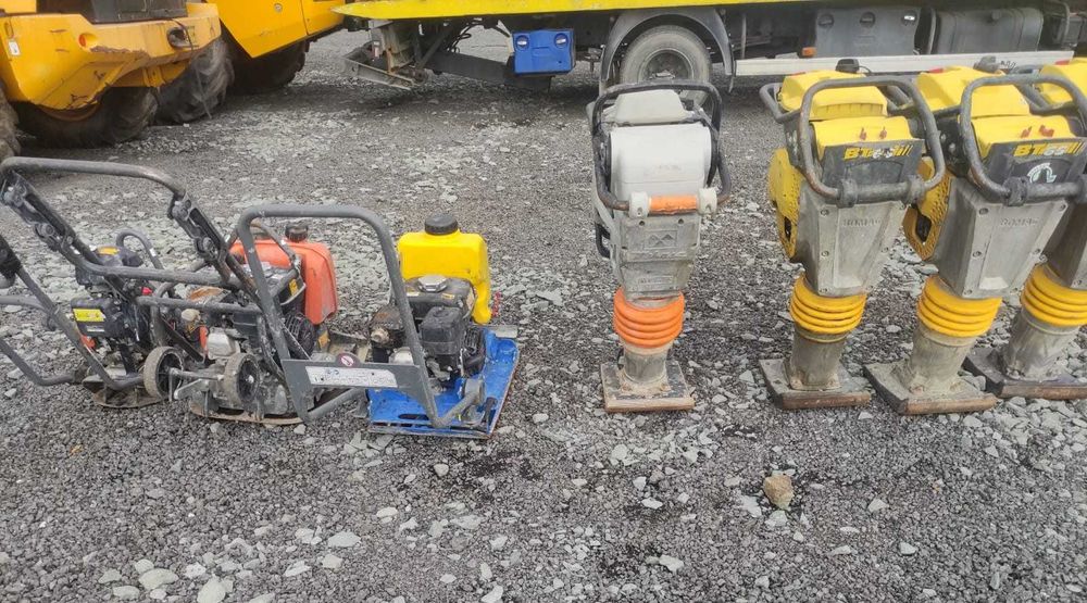 Placa Compactoare Husqvarna, Model : LF75 An Fabricatie : 2023 Kg : 89