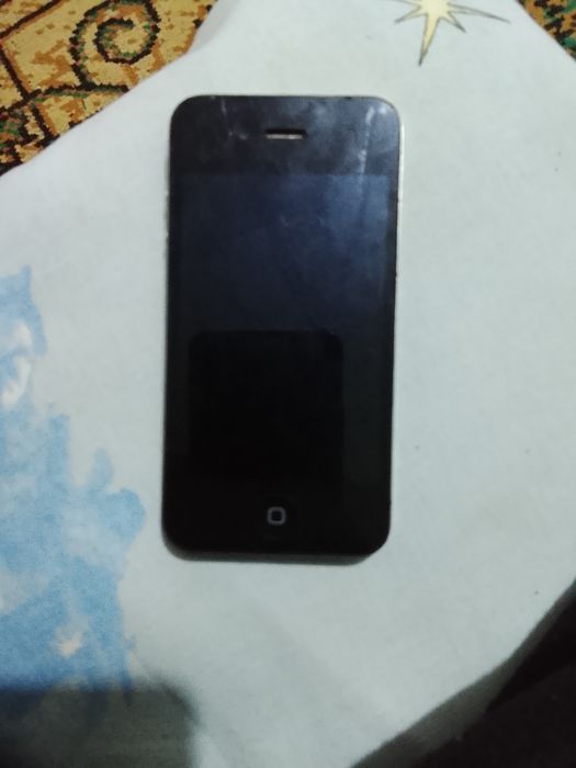 iPhone 4S merge bine