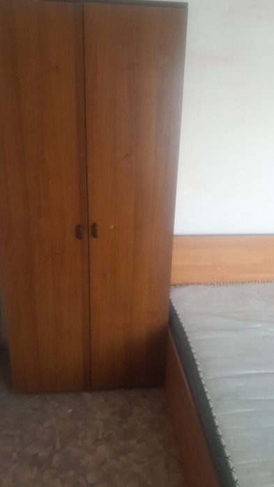 Продам  2  шкафа