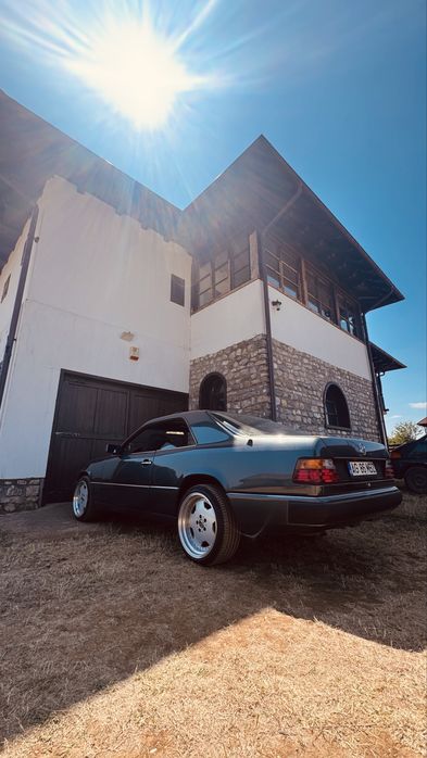 Mercedes Benz  w124 coupe