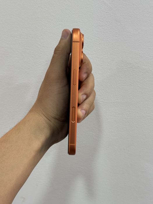 Iphone 17 Pro   orange 256 GB 99%