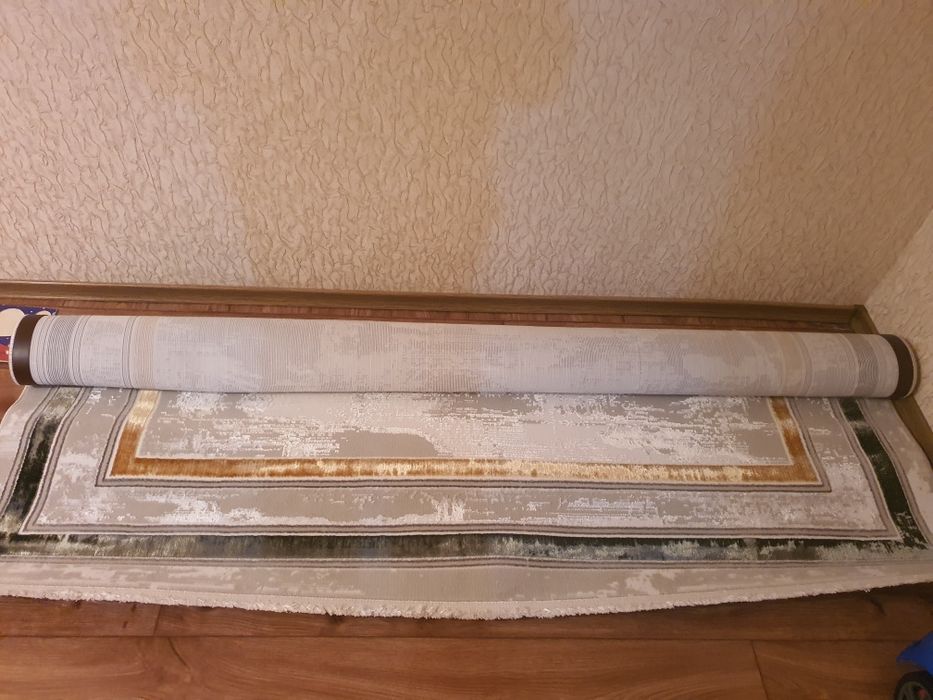 Продам ковёр 2*3