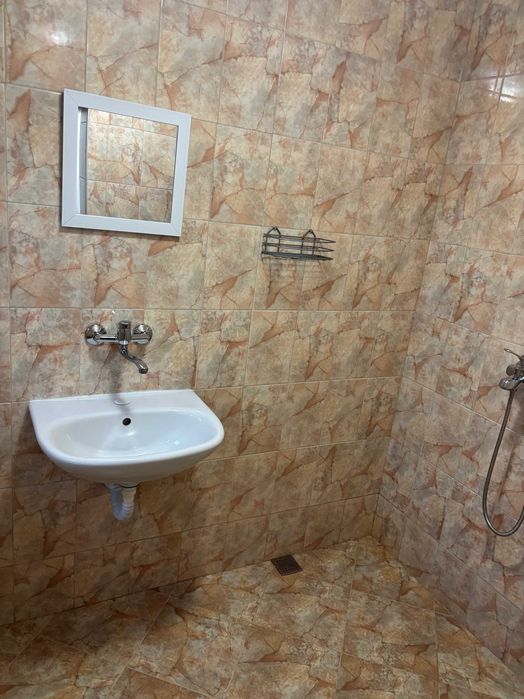 Продавам къща в гр. Златица