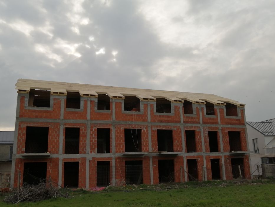 Firma de constructii executam lucrari