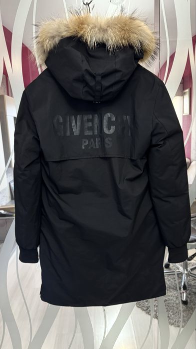 Мъжко дълго яке Givenchy размер М