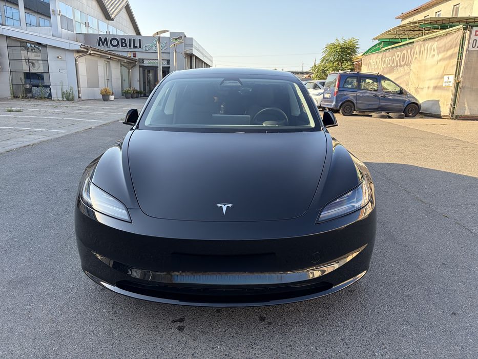 Tesla Model 3 Tesla Model 3 Highland RWD Premium