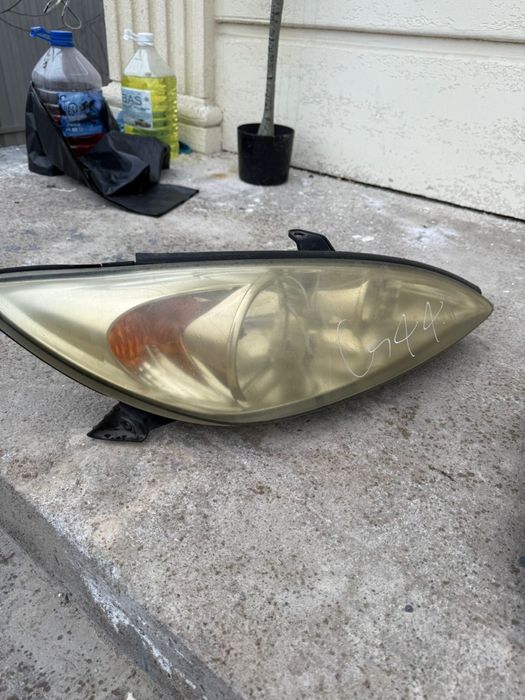 Фары на Камри 30