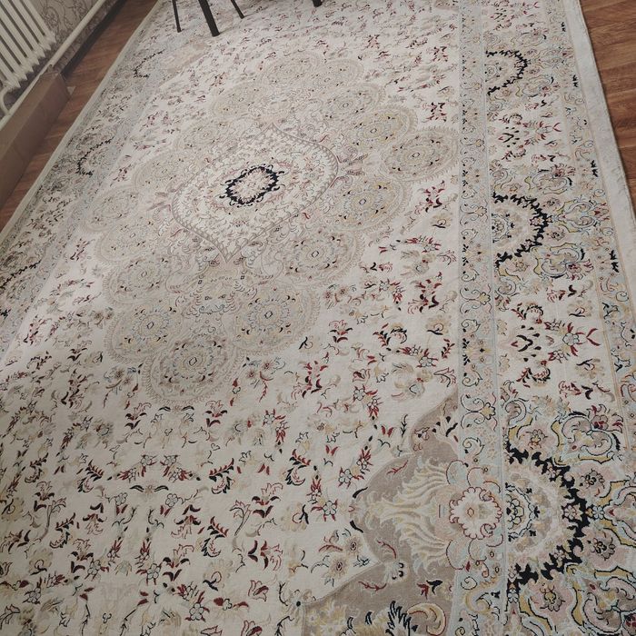 Коврик 3*6 өлшемде. Качествосы өте жоғары.