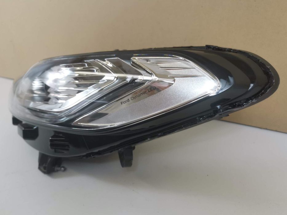 Форд Мондео / Ford Mondeo MK5 Лява фара Dynamic Led оригинална в добро