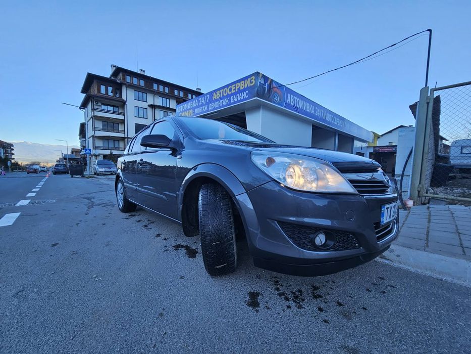 Продавам Opel Astra1. 4