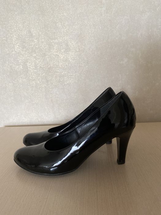 Туфли лакированные 36 размер