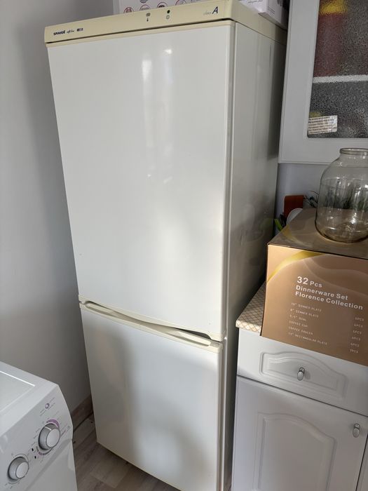 Продам холодильник