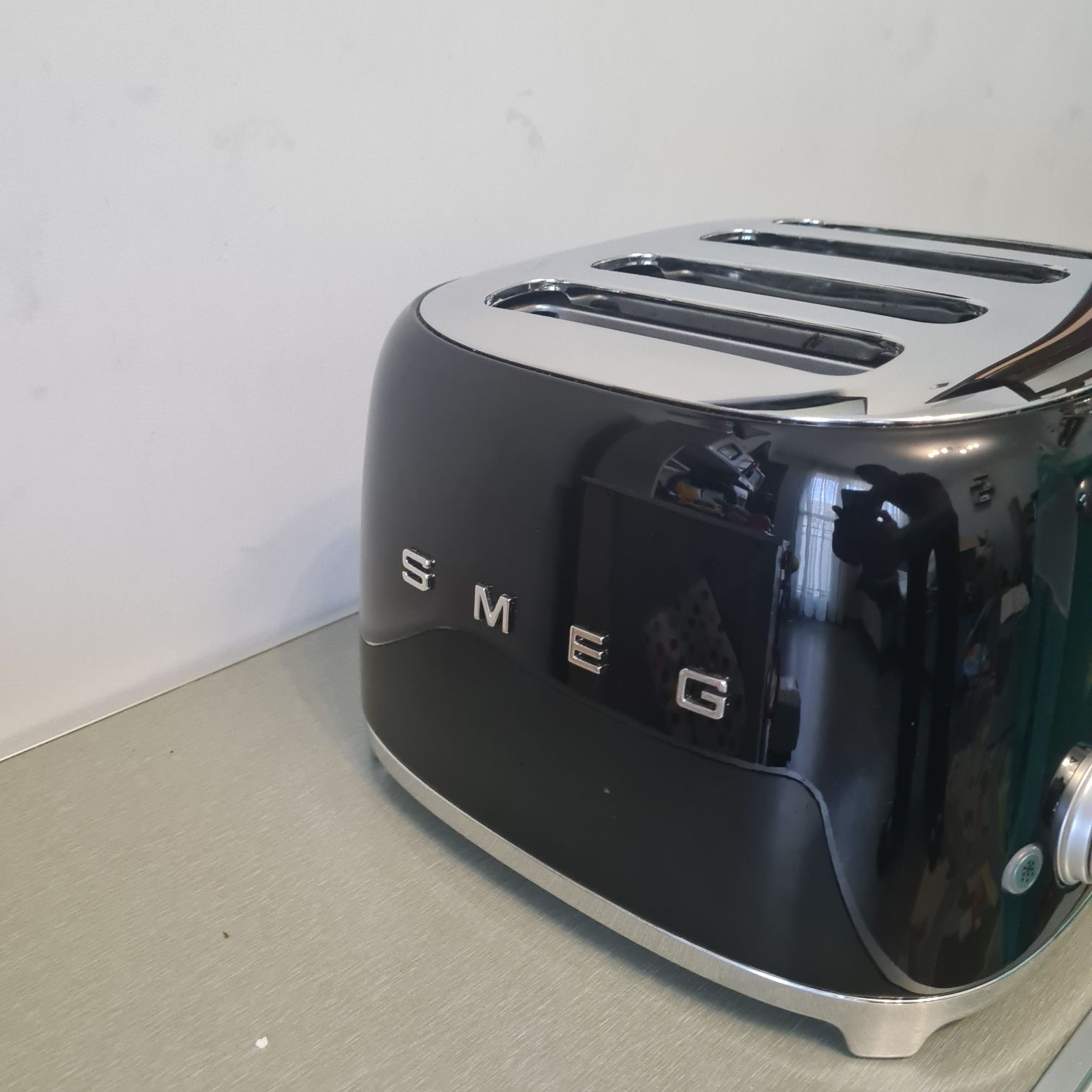 Двоен Тостер SMEG TSF03BLEU, 2000W, 6 степени, черен гр. Варна Военна ...