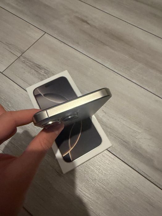 Vând/Schimb iPhone 16 Pro Max 1TB, Factură/Garanție.