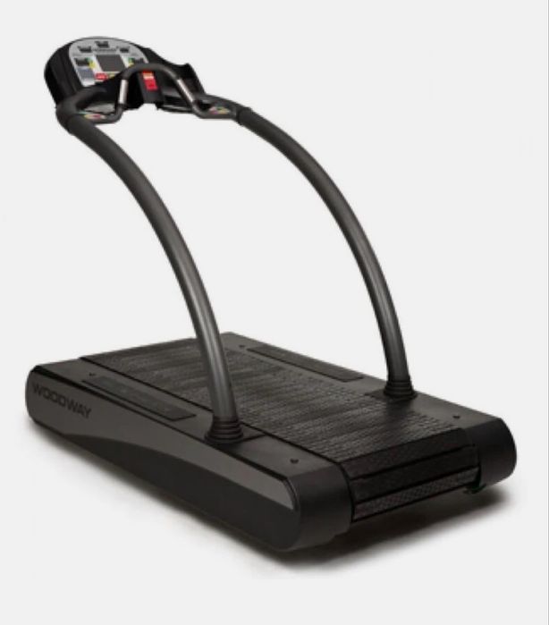 Banda de alergat Woodway Desmo (Înclinație 25%, suporta utilizator de 365 kg)