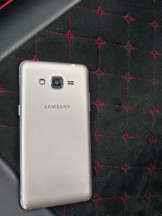 Смартфон самсунг