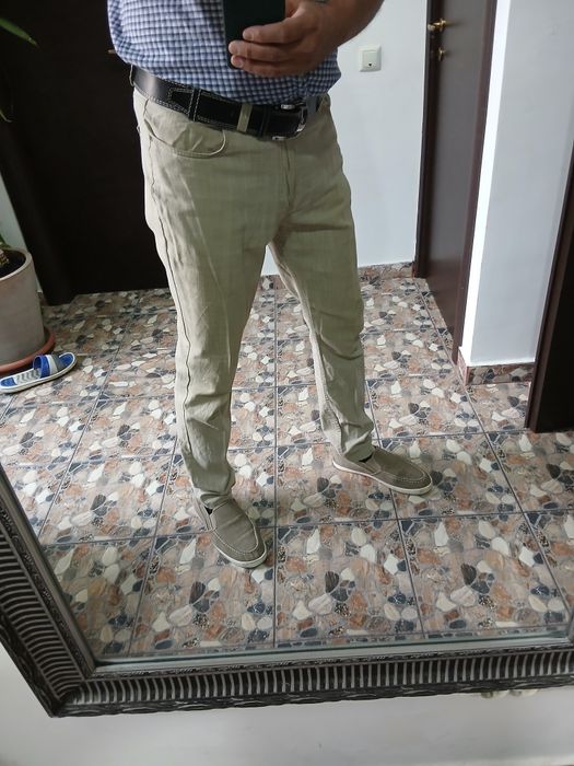 Pantaloni barbati marca C&A din in masura XL stare perfecta